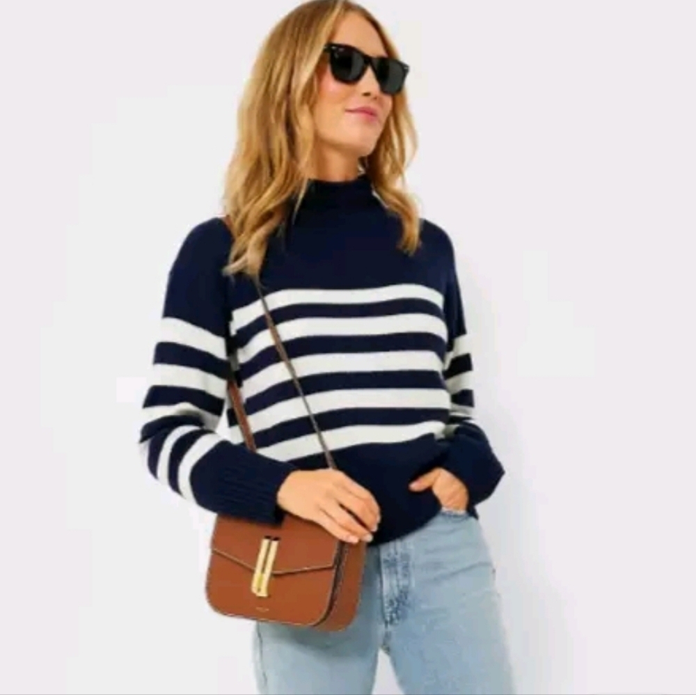 Truth by Republic Sweater Womens Navy Blue with White Stripes Size L